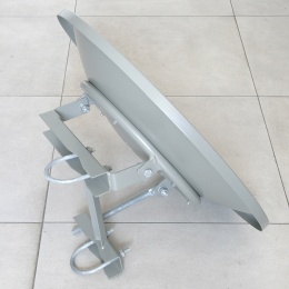 Parabolic antenna dish 60cm diameter with mast holder